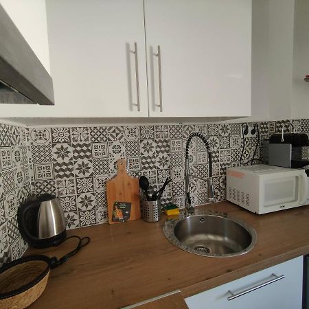 Les Lofts De Provins: Apt 1 Extérieur photo
